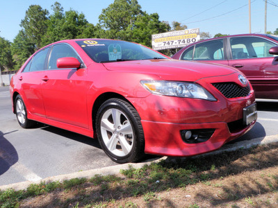 toyota camry 2010 red sedan se gasoline 4 cylinders front wheel drive automatic 32401