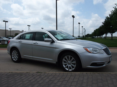 chrysler 200 2011 silver sedan touring gasoline 4 cylinders front wheel drive automatic 76018
