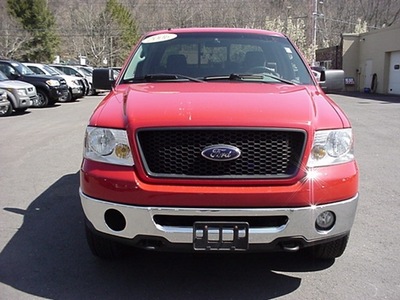 ford f 150 2006 red pickup truck xlt gasoline 8 cylinders 4 wheel drive automatic 06019