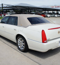 cadillac dts 2009 white sedan gasoline 8 cylinders front wheel drive automatic 76087