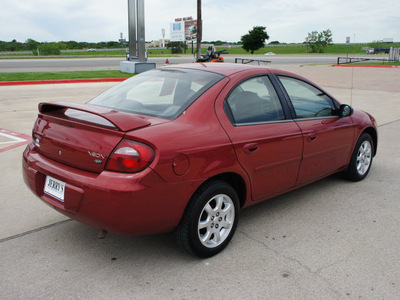 dodge neon 2005 red sedan sxt gasoline 4 cylinders front wheel drive automatic 76087