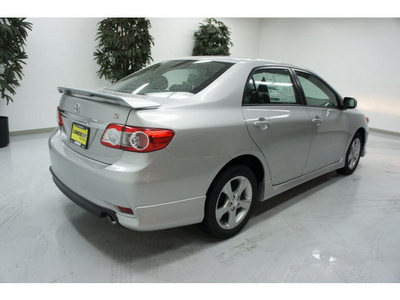 toyota corolla 2012 silver sedan s gasoline 4 cylinders front wheel drive automatic 91731