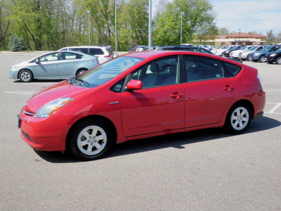 toyota prius 2008 red hatchback standard hybrid 4 cylinders front wheel drive automatic 56001