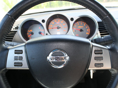 nissan maxima 2004 silver sedan sl gasoline 6 cylinders front wheel drive automatic 27215