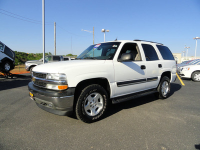 chevrolet tahoe 2005 white suv gasoline 8 cylinders 4 wheel drive automatic 60915