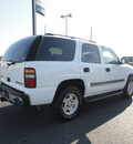 chevrolet tahoe 2005 white suv gasoline 8 cylinders 4 wheel drive automatic 60915