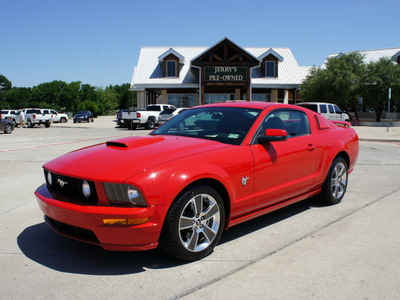 ford mustang 2009 red coupe gt gasoline 8 cylinders rear wheel drive 6 speed manual 76087