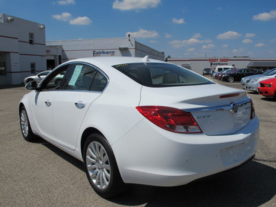 buick regal 2012 white sedan premium 1 gasoline 4 cylinders front wheel drive automatic 45324