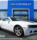 chevrolet camaro 2011 white coupe lt gasoline 6 cylinders rear wheel drive 6 speed manual 07712