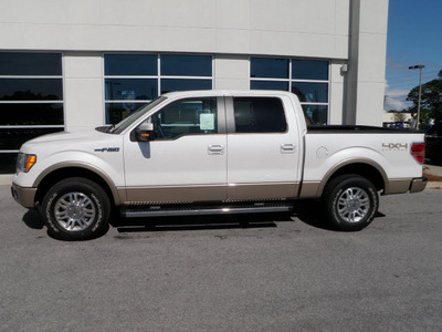 ford f 150 2012 white lariat flex fuel 8 cylinders 4 wheel drive automatic with overdrive 32401