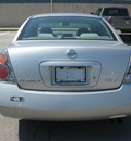 nissan altima 2002 silver sedan 2 5 s gasoline 4 cylinders front wheel drive automatic 45840