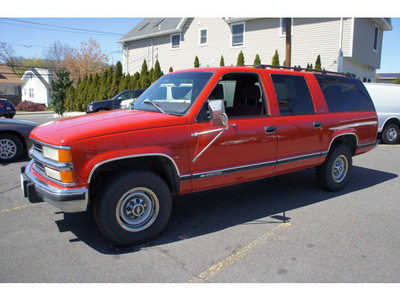 chevrolet suburban 1999 red suv ls 2wd diesel 8 cylinders rear wheel drive automatic with overdrive 07507