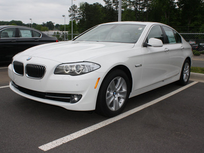 bmw 5 series 2012 white sedan 528i gasoline 4 cylinders rear wheel drive automatic 27616