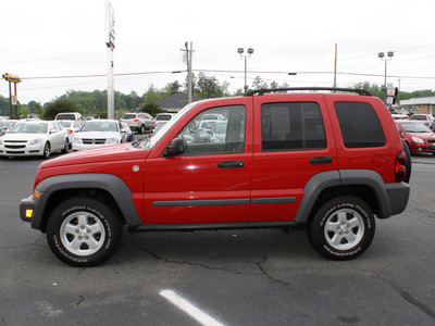jeep liberty 2005 red suv sport gasoline 6 cylinders 4 wheel drive automatic 27215