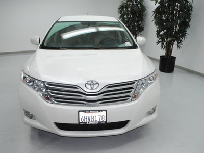 toyota venza 2009 white wagon fwd 4cyl gasoline 4 cylinders front wheel drive automatic 91731