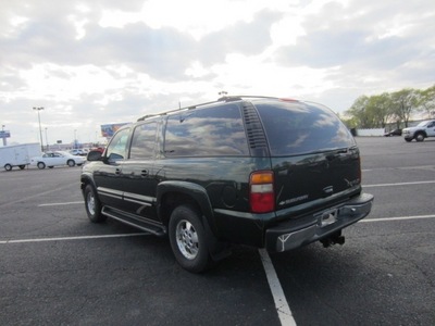 chevrolet suburban 2001 green suv gasoline 8 cylinders 4 wheel drive 4 speed automatic 56301