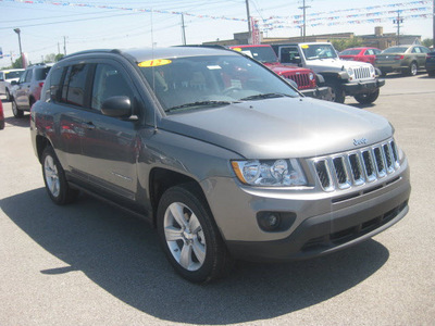 jeep compass 2012 gray suv sport gasoline 4 cylinders 2 wheel drive automatic 62863