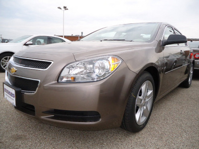 chevrolet malibu 2012 brown sedan ls gasoline 4 cylinders front wheel drive automatic 60007