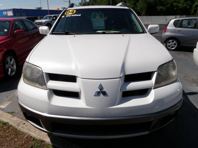 mitsubishi outlander 2004 white suv xls gasoline 4 cylinders front wheel drive automatic 32401