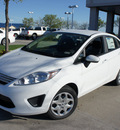 ford fiesta 2012 white sedan se gasoline 4 cylinders not specified 76205