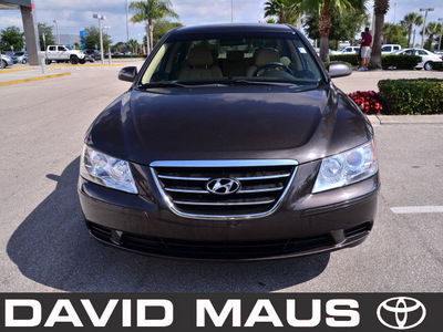 hyundai sonata 2009 brown sedan gasoline 4 cylinders front wheel drive automatic 32771