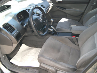 honda civic 2008 galaxy grey sedan lx gasoline 4 cylinders front wheel drive 5 speed manual 80905