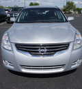 nissan altima 2011 silver sedan 2 5 s gasoline 4 cylinders front wheel drive automatic 19153