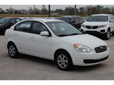 hyundai accent 2010 white sedan gls gasoline 4 cylinders front wheel drive automatic with overdrive 77037