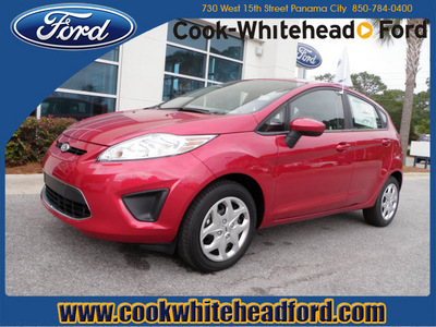 ford fiesta 2012 red hatchback se gasoline 4 cylinders front wheel drive automatic 32401