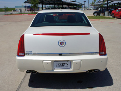 cadillac dts 2011 white sedan gasoline 8 cylinders front wheel drive automatic 76087