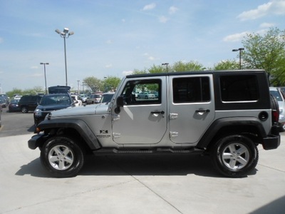 jeep wrangler unlimited 2007 silver suv x gasoline 6 cylinders 4 wheel drive 43228
