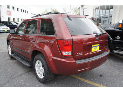 jeep grand cherokee 2007 red rock suv laredo gasoline 6 cylinders 4 wheel drive automatic 07724