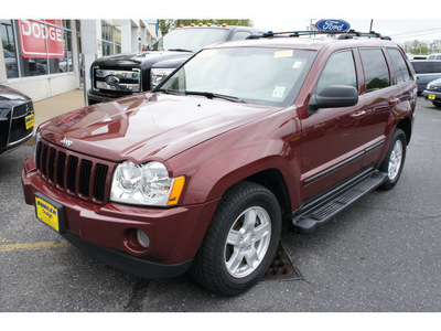 jeep grand cherokee 2007 red rock suv laredo gasoline 6 cylinders 4 wheel drive automatic 07724