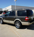 ford expedition 2008 gray suv king ranch gasoline 8 cylinders 4 wheel drive automatic with overdrive 76108