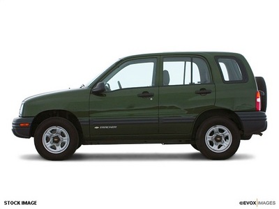 chevrolet tracker 2003 suv gasoline 4 cylinders 4 wheel drive not specified 44060