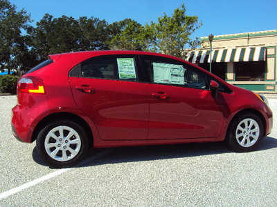 kia rio 2012 dk  red hatchback lx gasoline 4 cylinders front wheel drive automatic 32901