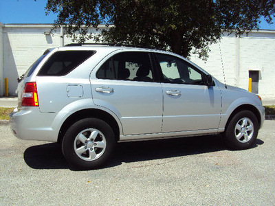 kia sorento 2009 silver suv lx gasoline 6 cylinders 2 wheel drive automatic 32901