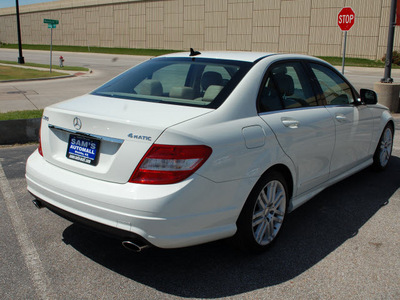 mercedes benz c class 2009 white sedan c300 4matic luxury gasoline 6 cylinders all whee drive automatic 67210
