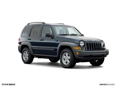 jeep liberty 2005 suv sport gasoline 6 cylinders 4 wheel drive 6 speed manual 55313