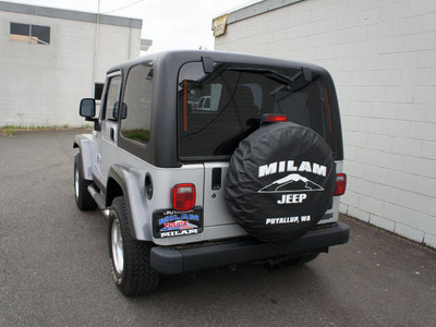 jeep wrangler 2004 silver suv x gasoline 6 cylinders 4 wheel drive automatic with overdrive 98371