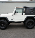 jeep wrangler 2005 white suv sport gasoline 6 cylinders 4 wheel drive automatic with overdrive 98371