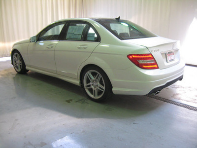 mercedes benz c class 2012 white sedan c300 4matic sport gasoline 6 cylinders all whee drive automatic 44883