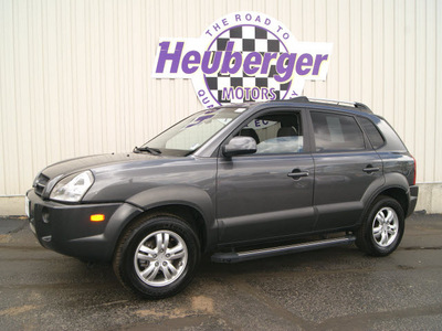 hyundai tucson 2008 dk  gray suv se gasoline 6 cylinders all whee drive automatic 80905