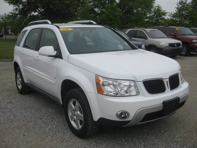 pontiac torrent 2008 white suv gasoline 6 cylinders front wheel drive automatic 62863