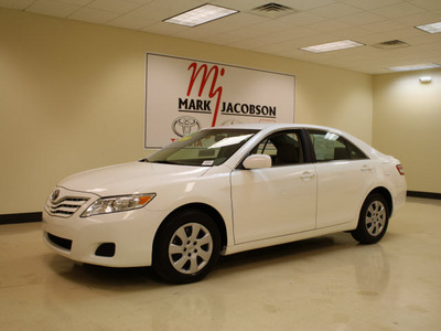 toyota camry hybrid 2007 white sedan camry hybrid 4 cylinders front wheel drive automatic 27707