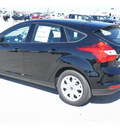 ford focus 2012 black hatchback se flex fuel 4 cylinders front wheel drive 6 speed automatic 77388