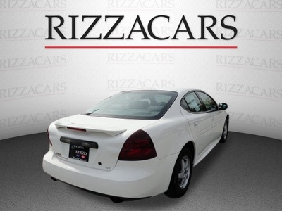 pontiac grand prix 2004 white sedan gt2 gasoline 6 cylinders front wheel drive automatic with overdrive 60546