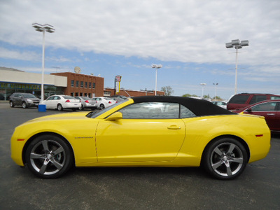 chevrolet camaro 2012 yellow lt convertible gasoline 6 cylinders rear wheel drive automatic 60007