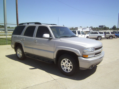chevrolet tahoe 2005 pewter suv z71 gasoline 8 cylinders 4 wheel drive automatic 75503