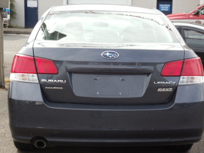 subaru legacy 2010 gray sedan 2 5i premium gasoline 4 cylinders all whee drive cont  variable trans  98674